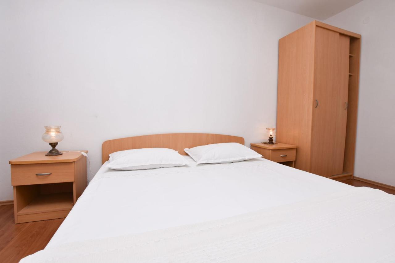 Apartments And Room Kiko พรีมอชเตน ภายนอก รูปภาพ