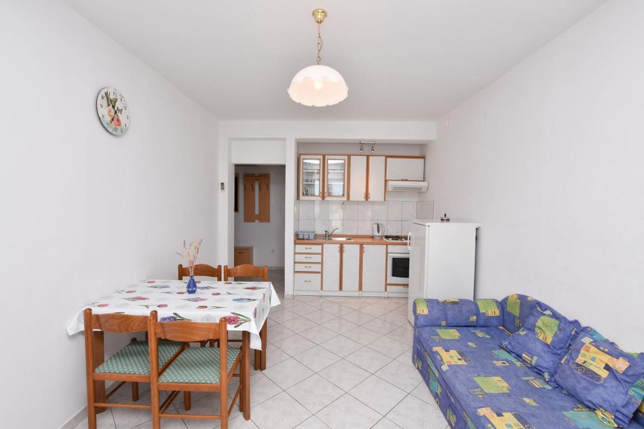 Apartments And Room Kiko พรีมอชเตน ภายนอก รูปภาพ
