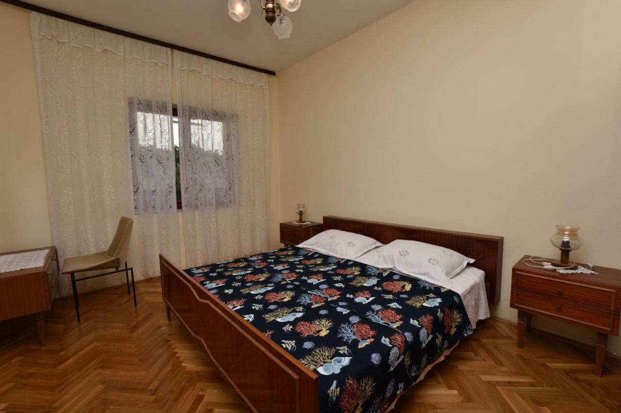 Apartments And Room Kiko พรีมอชเตน ภายนอก รูปภาพ