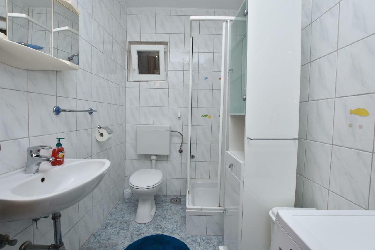 Apartments And Room Kiko พรีมอชเตน ภายนอก รูปภาพ