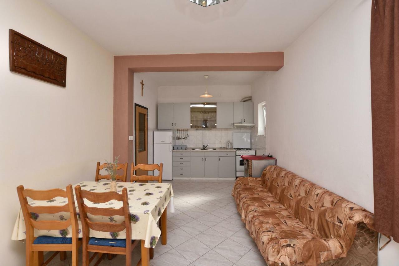 Apartments And Room Kiko พรีมอชเตน ภายนอก รูปภาพ